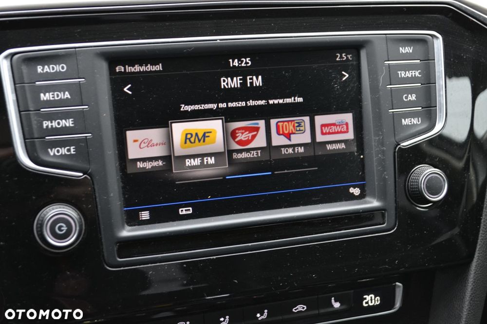 Volkswagen Passat 1.8 TSI BMT Comfortline DSG - 16