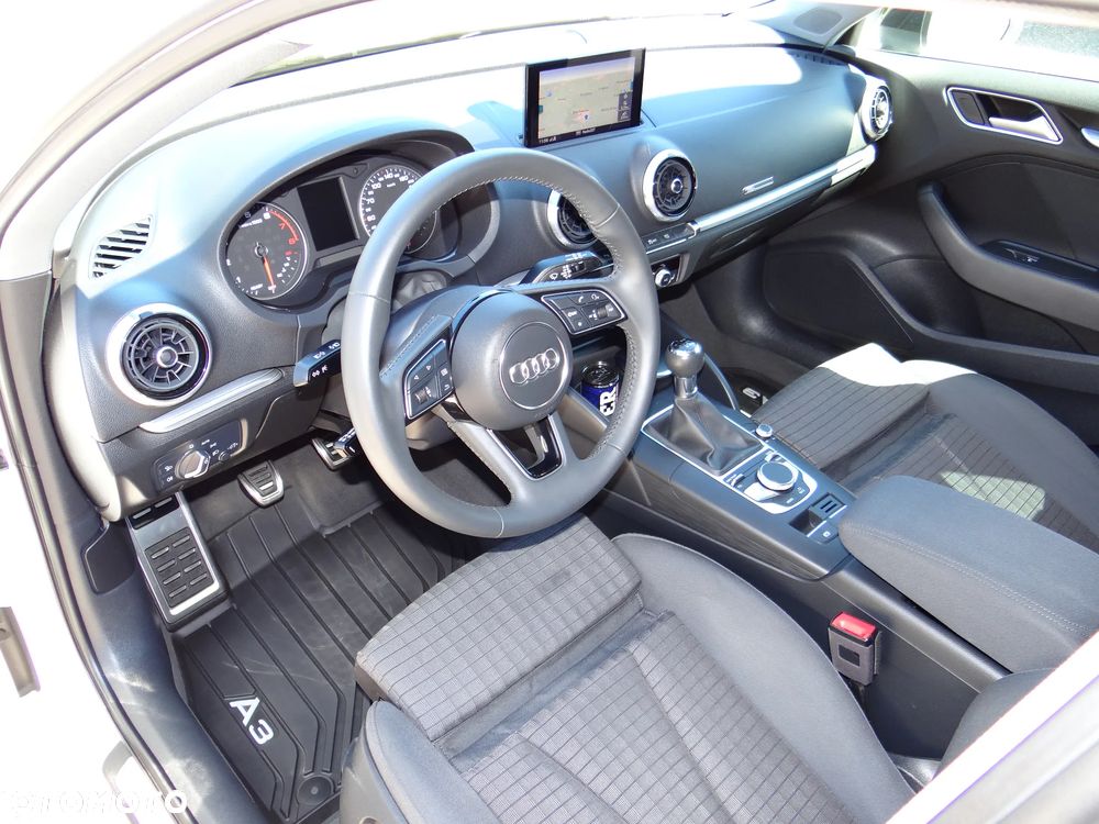 Audi A3 Sportback - 18