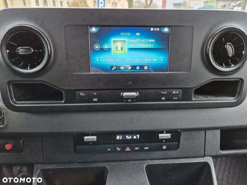 Mercedes-Benz SPRINTER 317 - 8