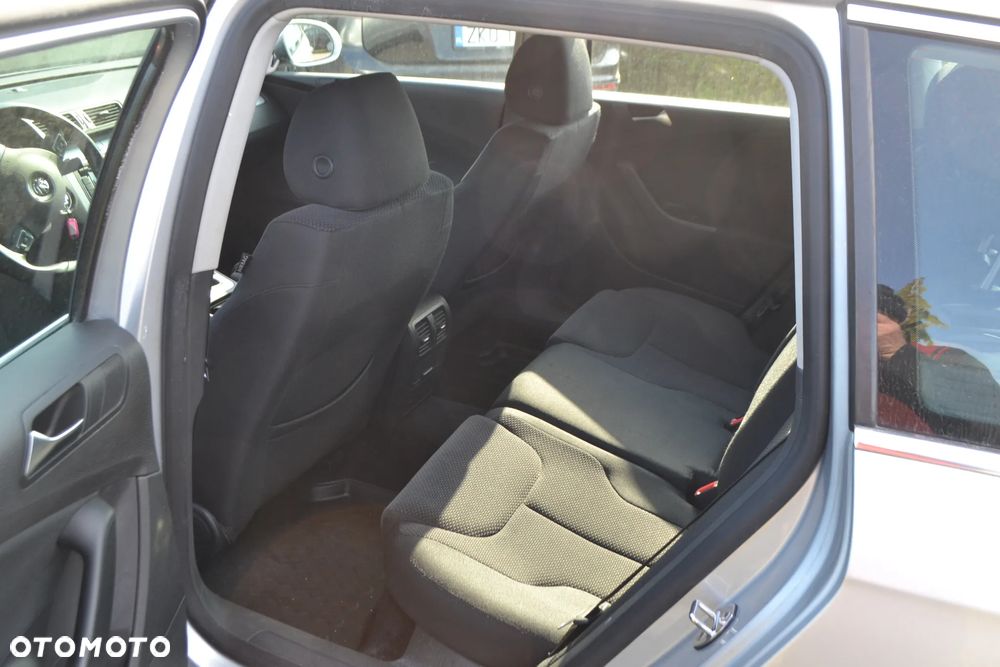 Volkswagen Passat 2.0 TDI DPF Comfortline - 9