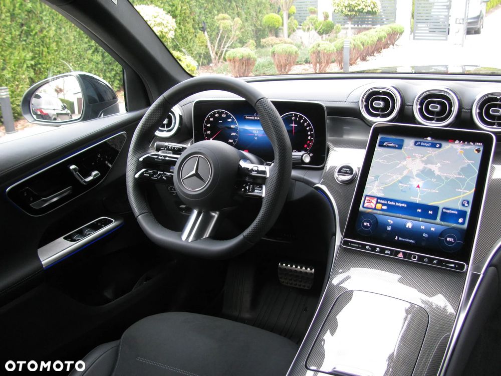 Mercedes-Benz GLC - 21