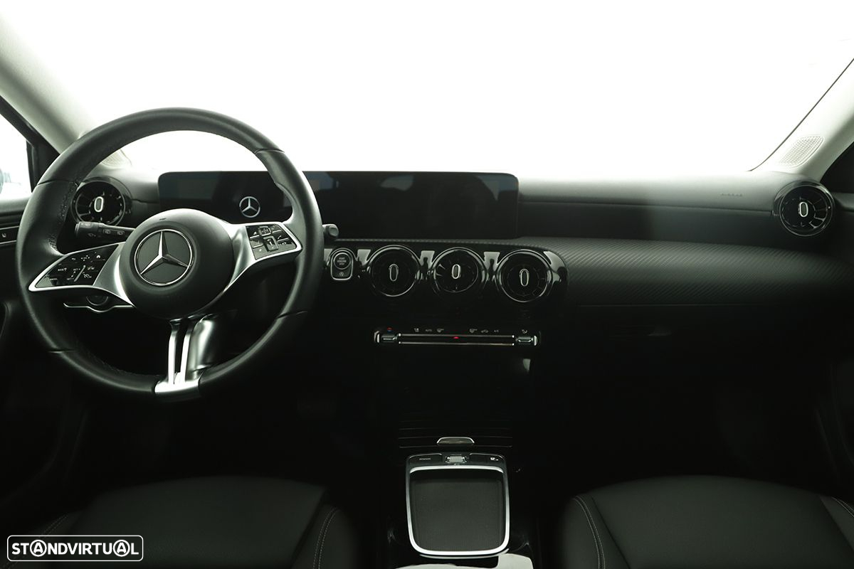 Mercedes-Benz A 200 Standard - 8