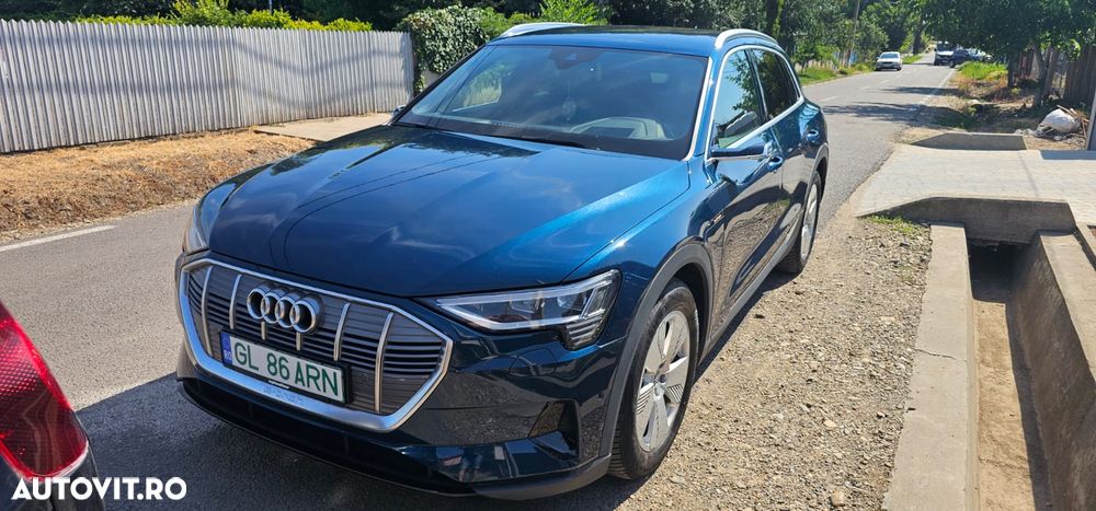 Audi e-tron quattro S - 8
