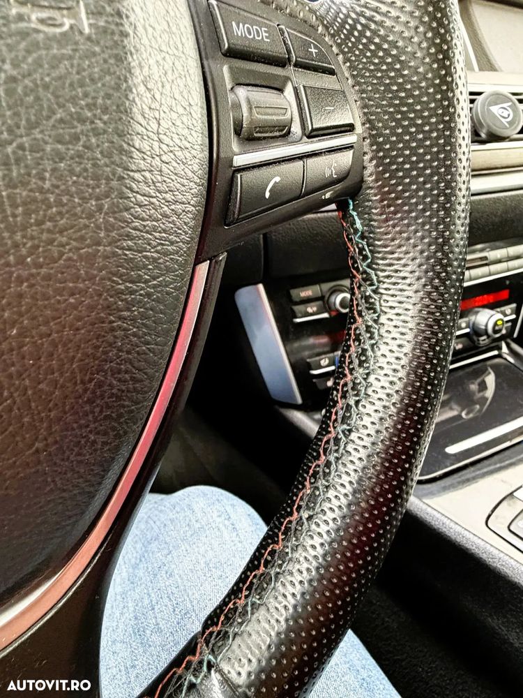 BMW Seria 5 530d xDrive Gran Turismo - 13