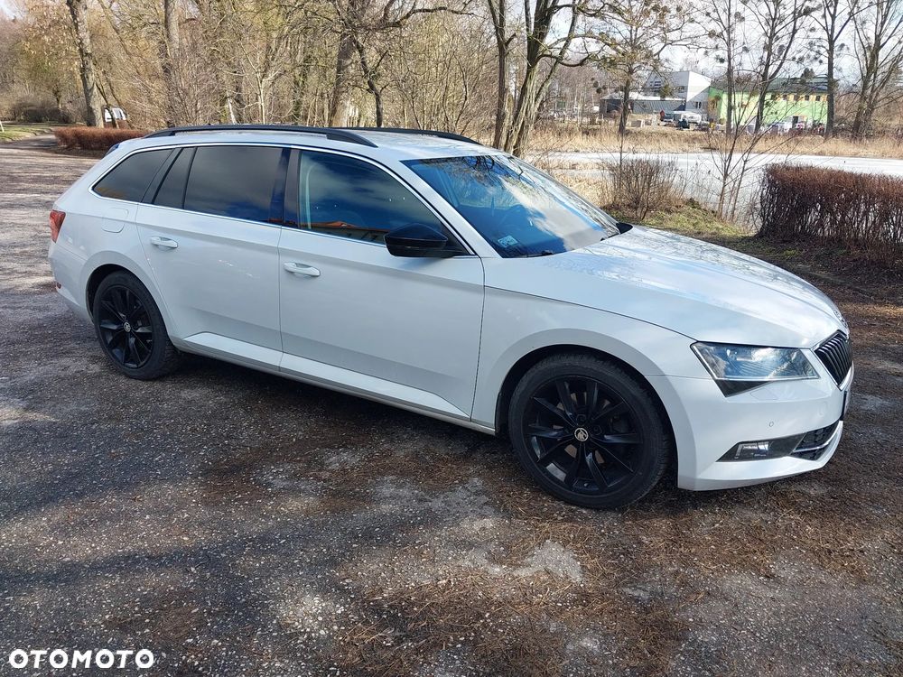Skoda Superb 2.0 TDI Style DSG - 5