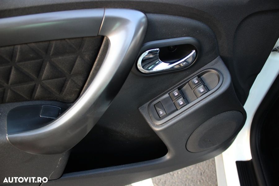 Dacia Duster 1.5 dCi 4x2 Prestige - 18