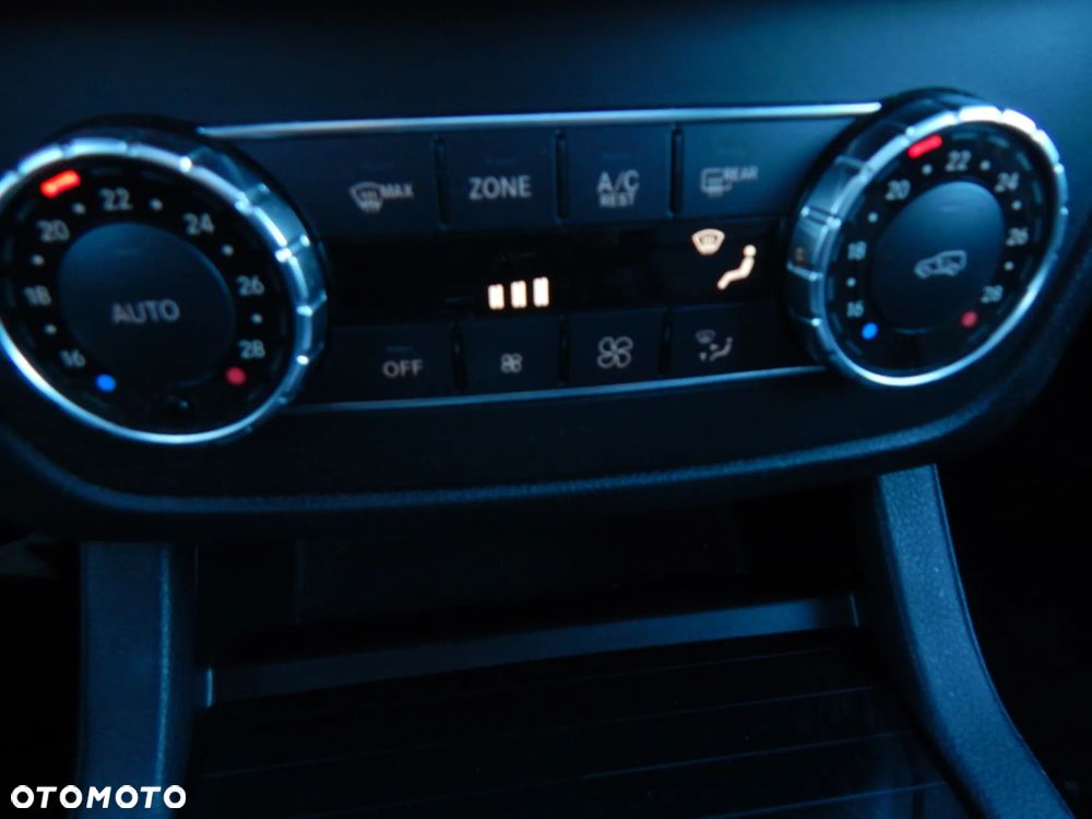 Mercedes-Benz ML 350 BlueTEC 4MATIC 7G-TRONIC - 30