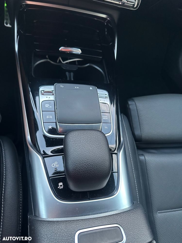 Mercedes-Benz A AMG 35 4MATIC+ Sedan Aut. - 33