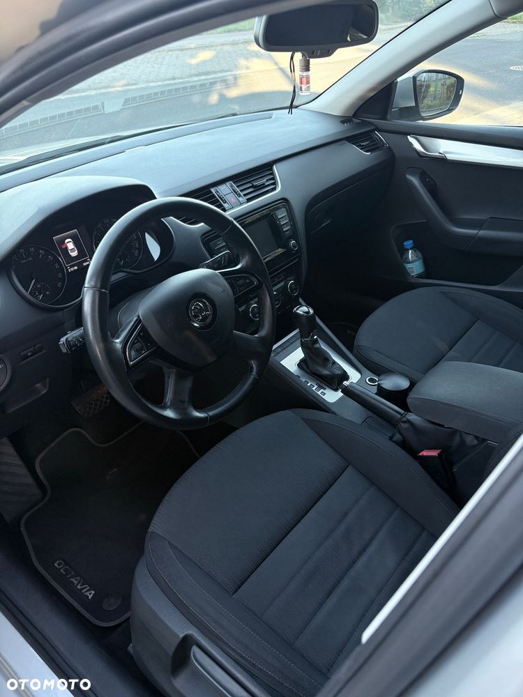 Skoda Octavia 2.0 TDI Ambition DSG - 12