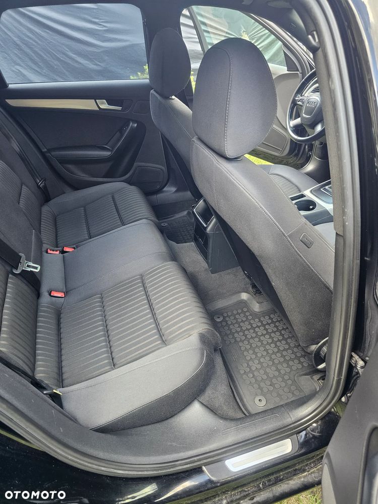 Audi A4 Avant 2.0 TDI DPF Ambiente - 16
