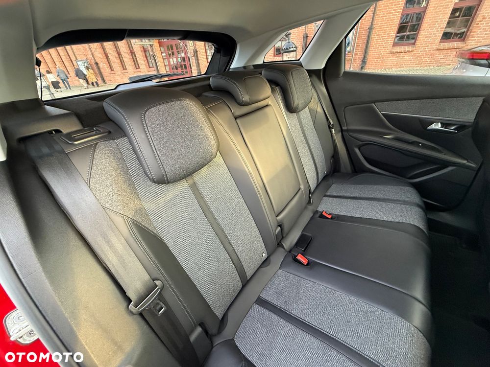 Peugeot 3008 1.6 THP Active S&S EAT6 - 36