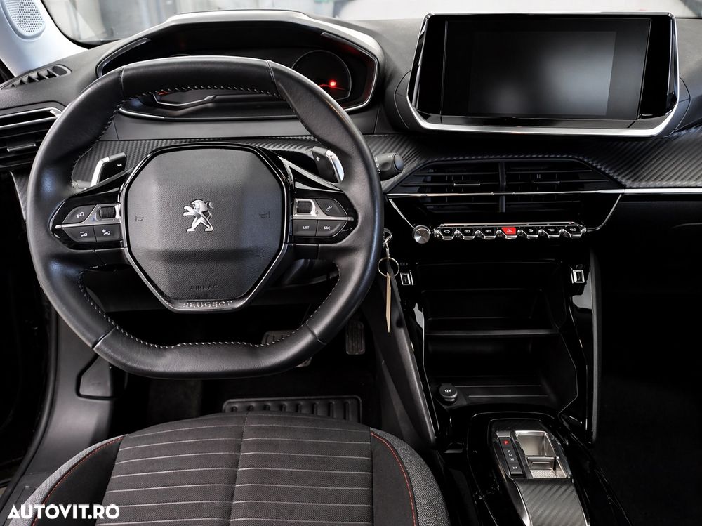 Peugeot 2008 1.2 L PureTech STT EAT8 Active - 2