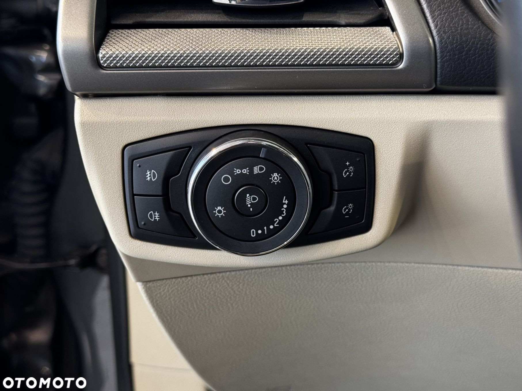 Ford Mondeo - 15
