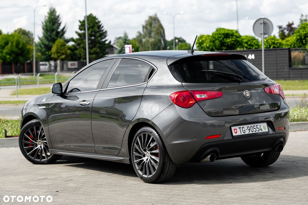 Alfa Romeo Giulietta 1.8 TBi 16V Quadrifoglio Verde - 11