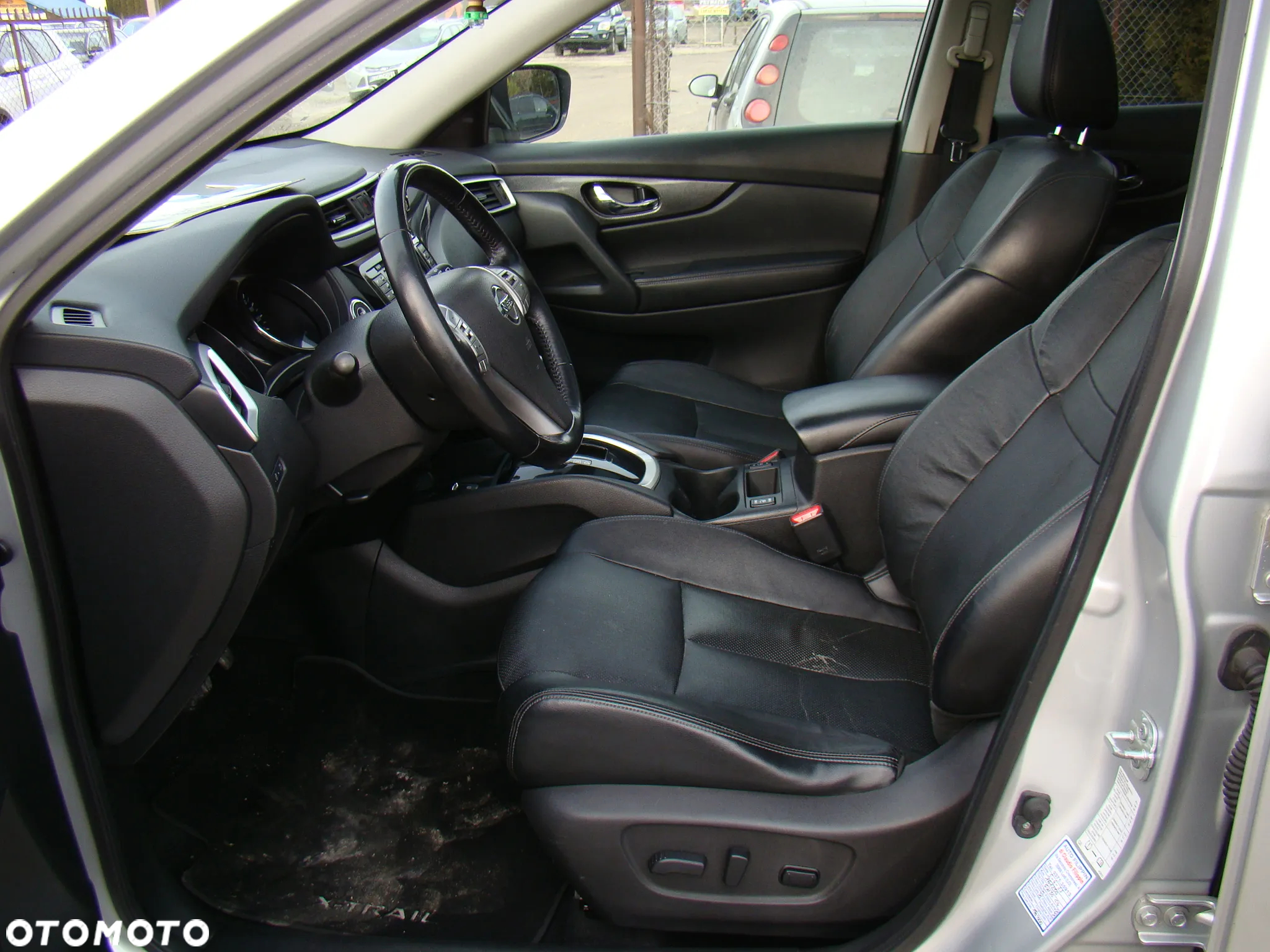 Nissan X-Trail 1.6 DCi Tekna 2WD Xtronic 7os - 9