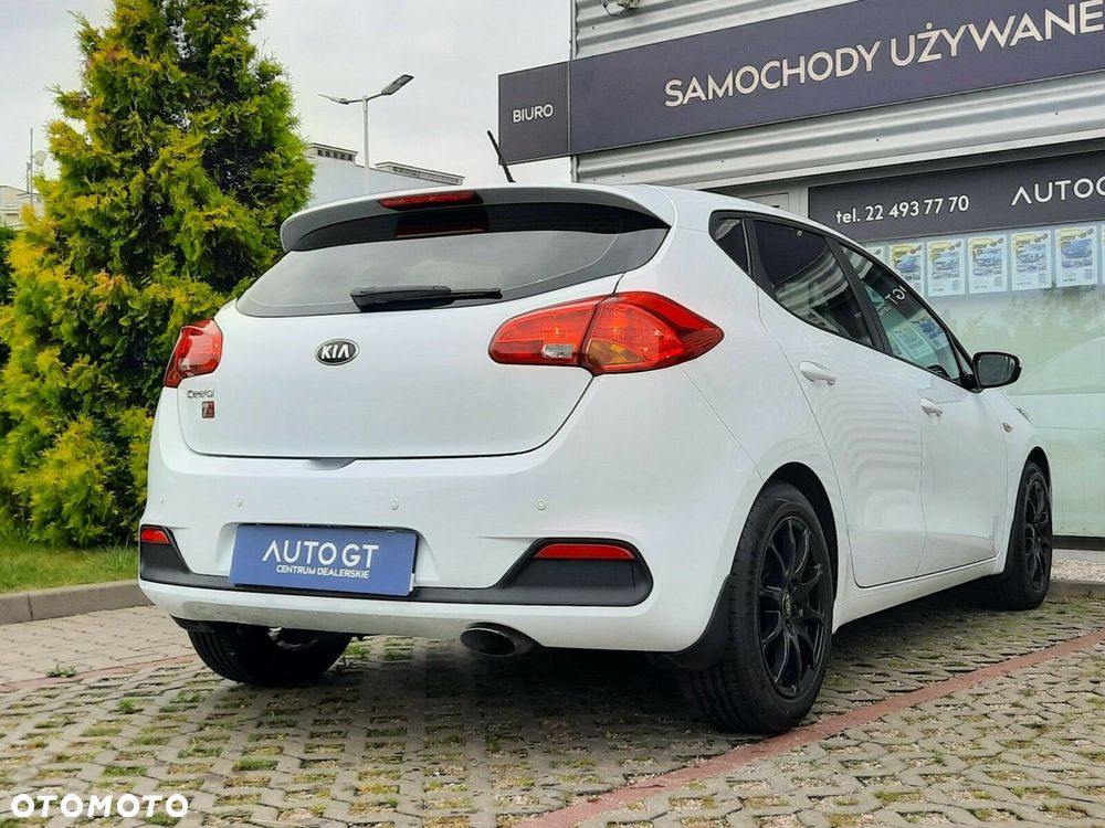 Kia Ceed Cee'd 1.6 GDI M - 2