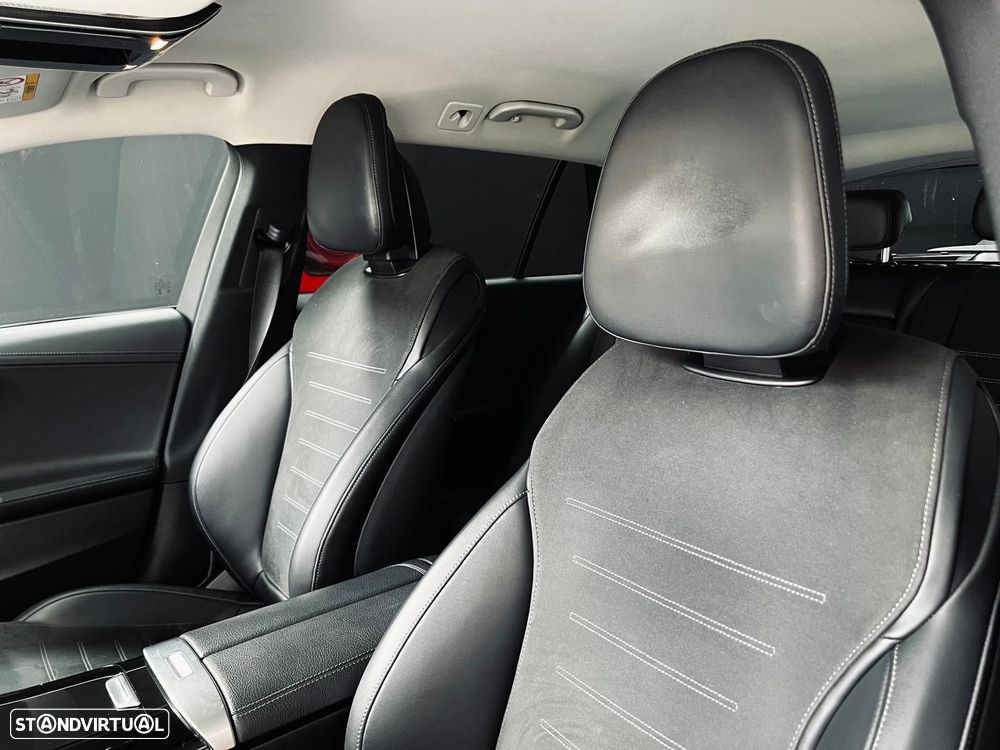 Mercedes-Benz C 300 d AMG Line - 39