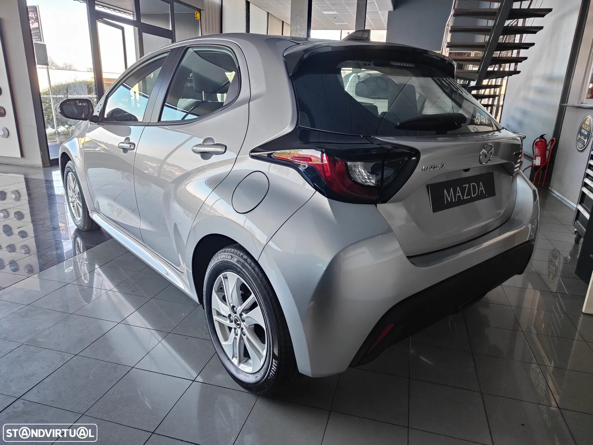 Mazda 2 1.5 L Hybrid VVT-i Centre-Line - 8