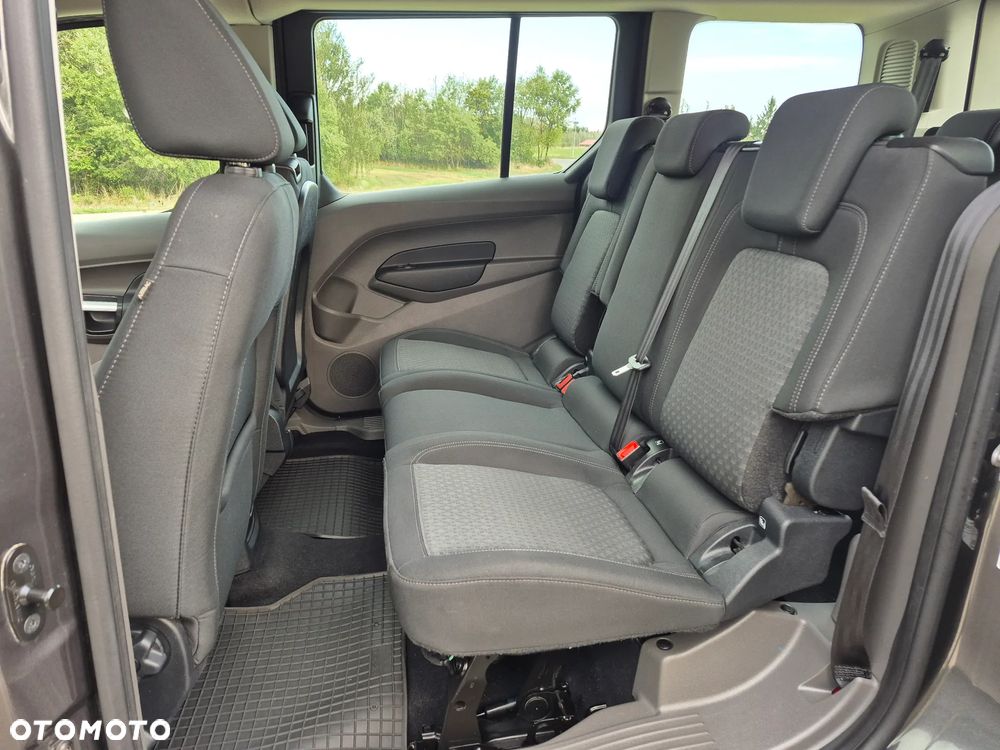 Ford Tourneo Connect Grand - 8
