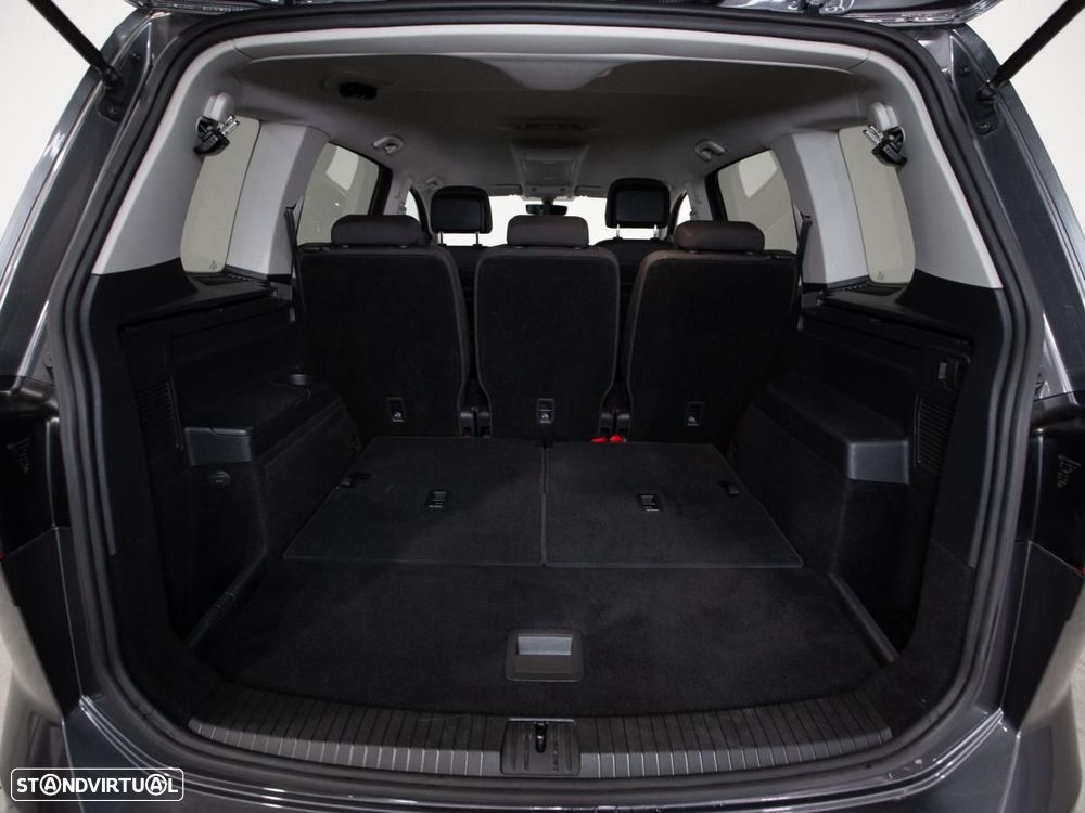 VW Touran 2.0 TDI Confortline DSG - 14