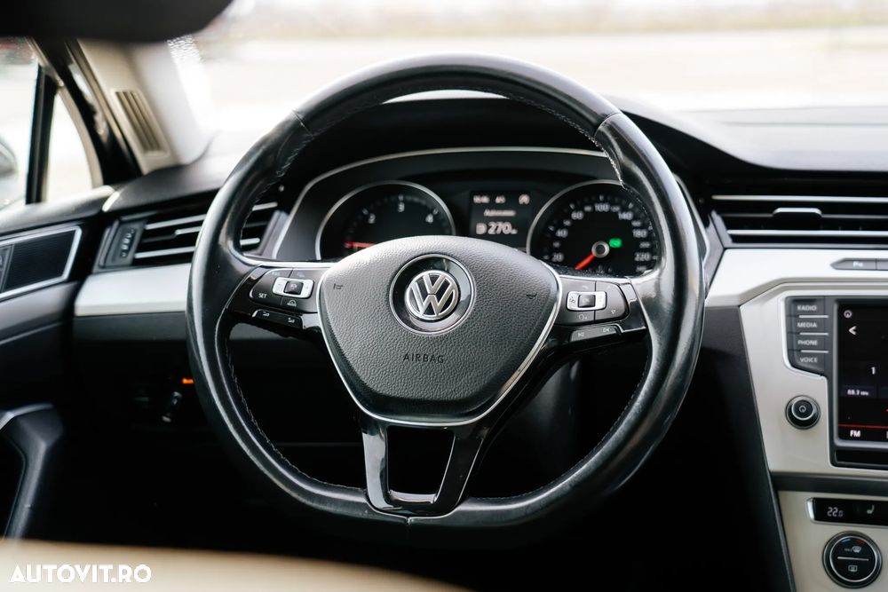 Volkswagen Passat Variant 2.0 TDI DSG (BlueMotion Technology) Comfortline - 25