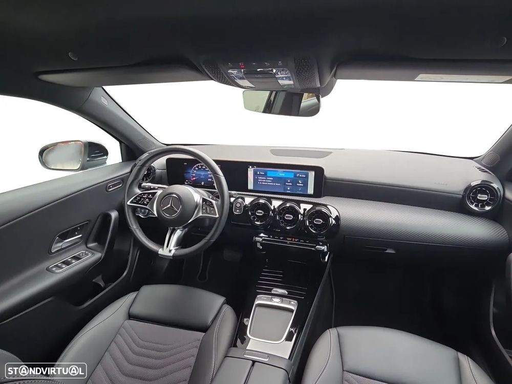 Mercedes-Benz A 200 Standard - 12