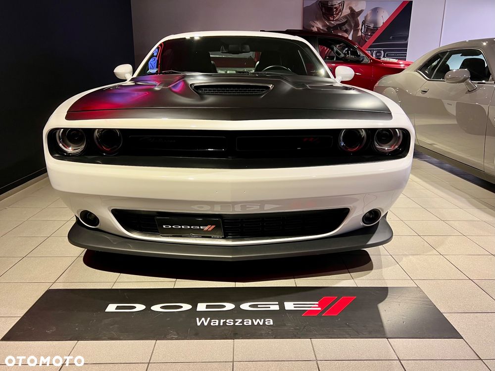 Dodge Challenger 6.4 Scat Pack - 2