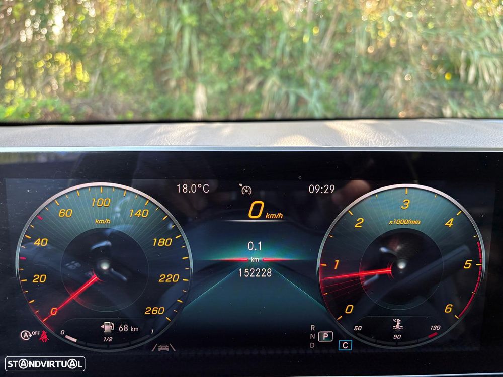 Mercedes-Benz CLA 200 d 8G-DCT AMG Line - 36