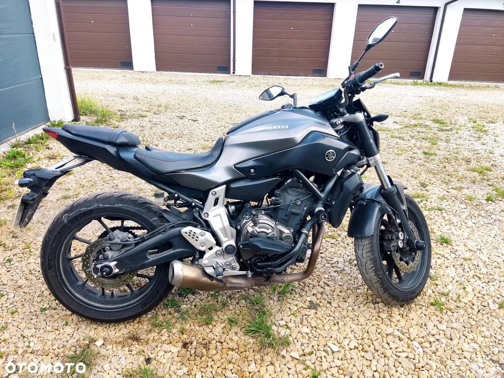 Yamaha MT - 2