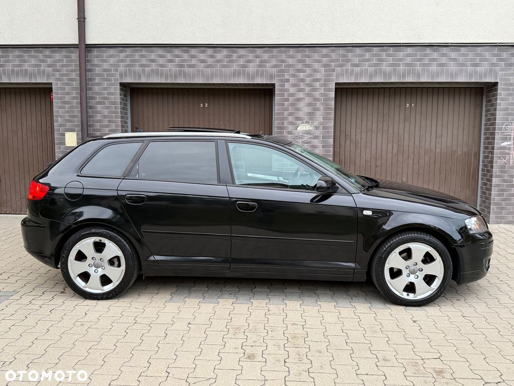 Audi A3 Sportback - 2