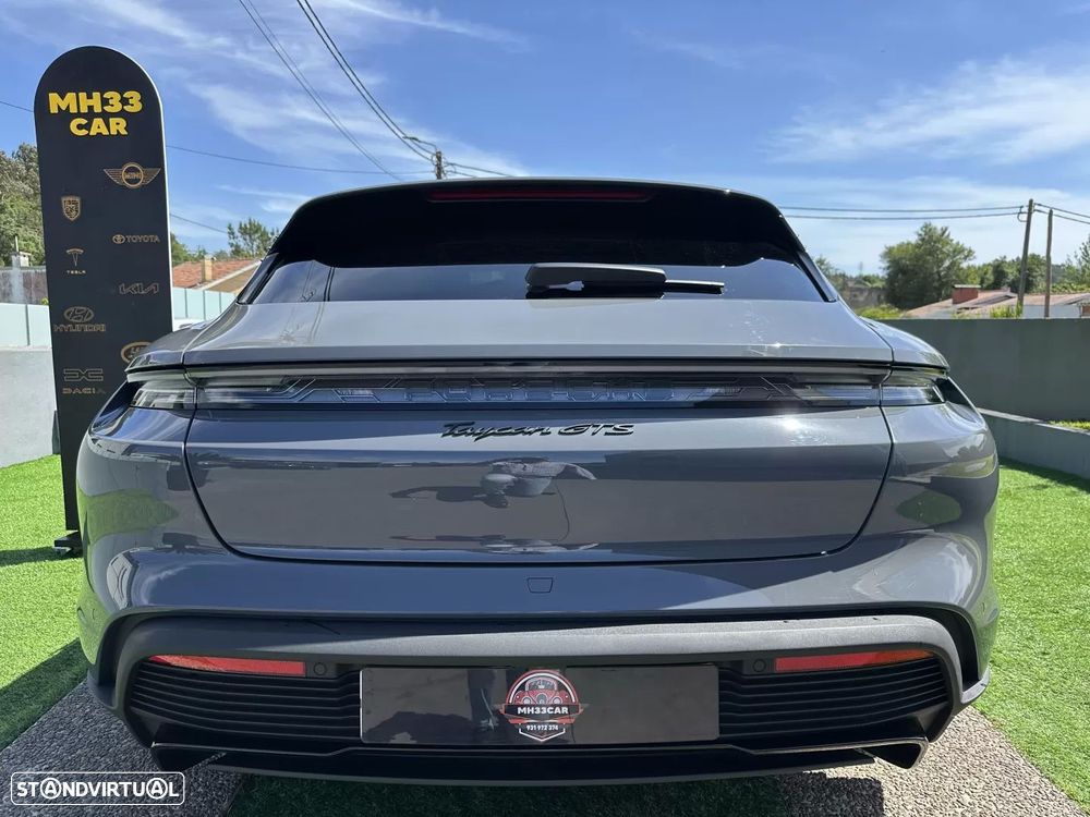 Porsche Taycan Sport Turismo GTS - 16