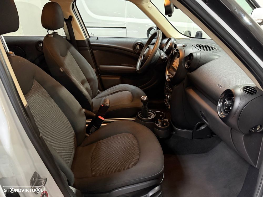 MINI Countryman Cooper D - 12