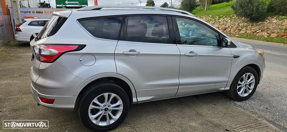 Ford Kuga 1.5 TDCi Titanium - 6