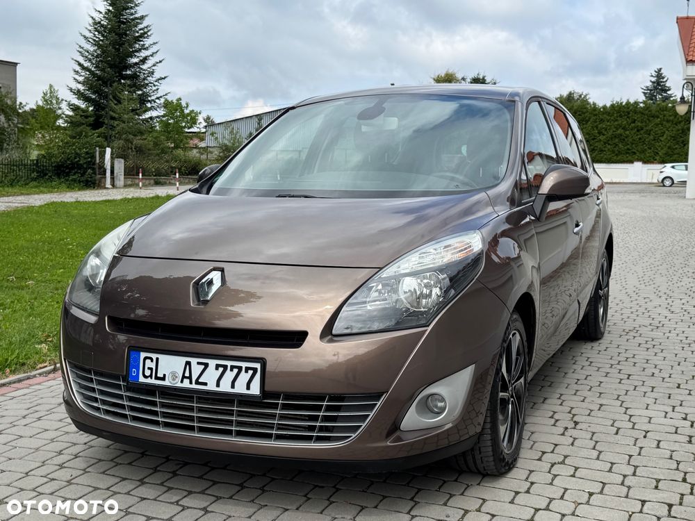 Renault Grand Scenic - 30