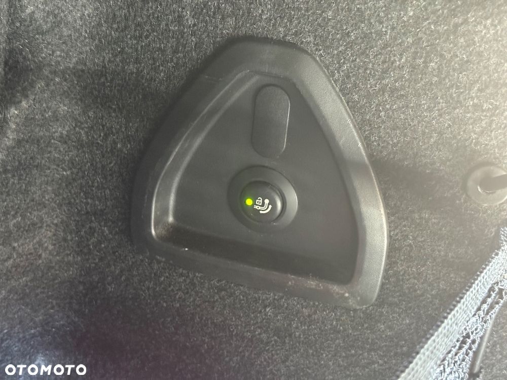 BMW Seria 3 320d xDrive M Sport Sport - 24