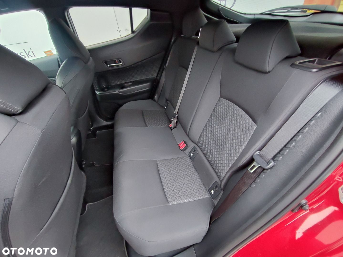 Toyota C-HR - 10