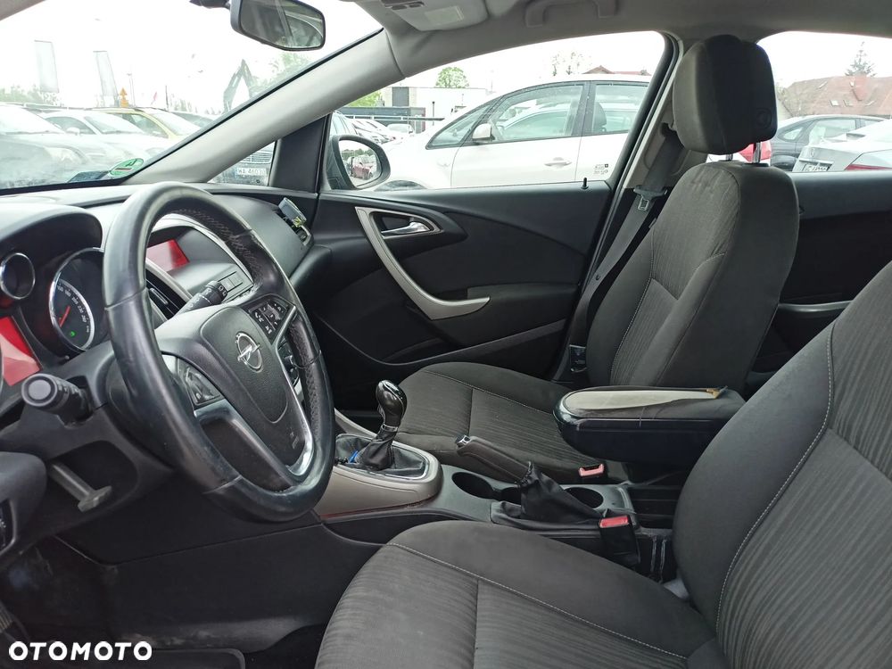 Opel Astra - 8