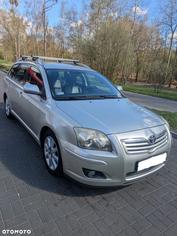 Toyota Avensis 1.8 VVT-i Luna - 1