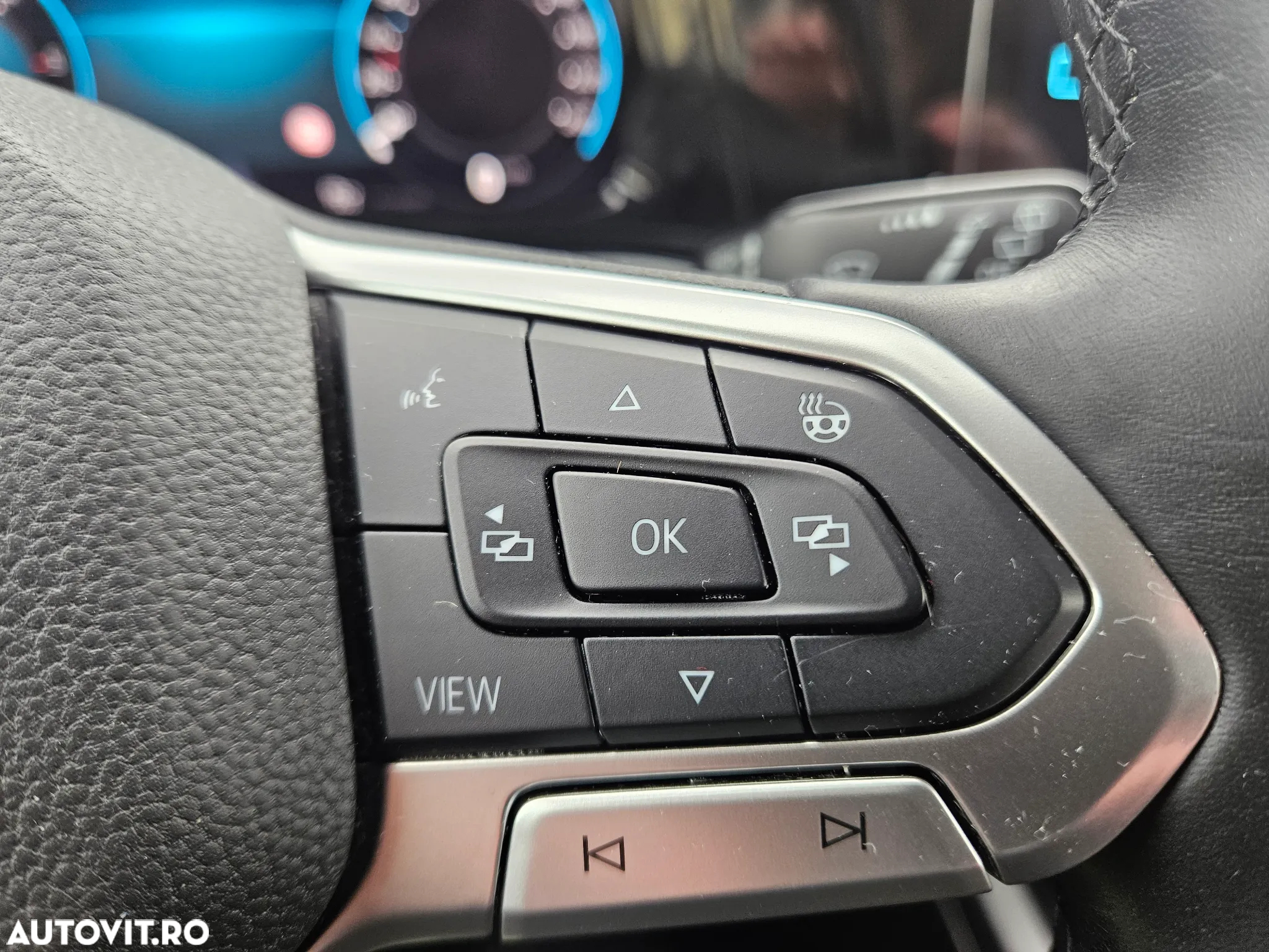 Volkswagen Golf - 10