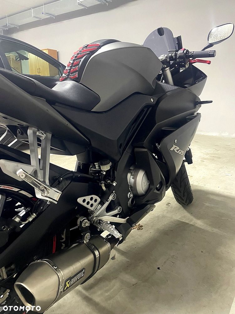 Yamaha YZF - 3