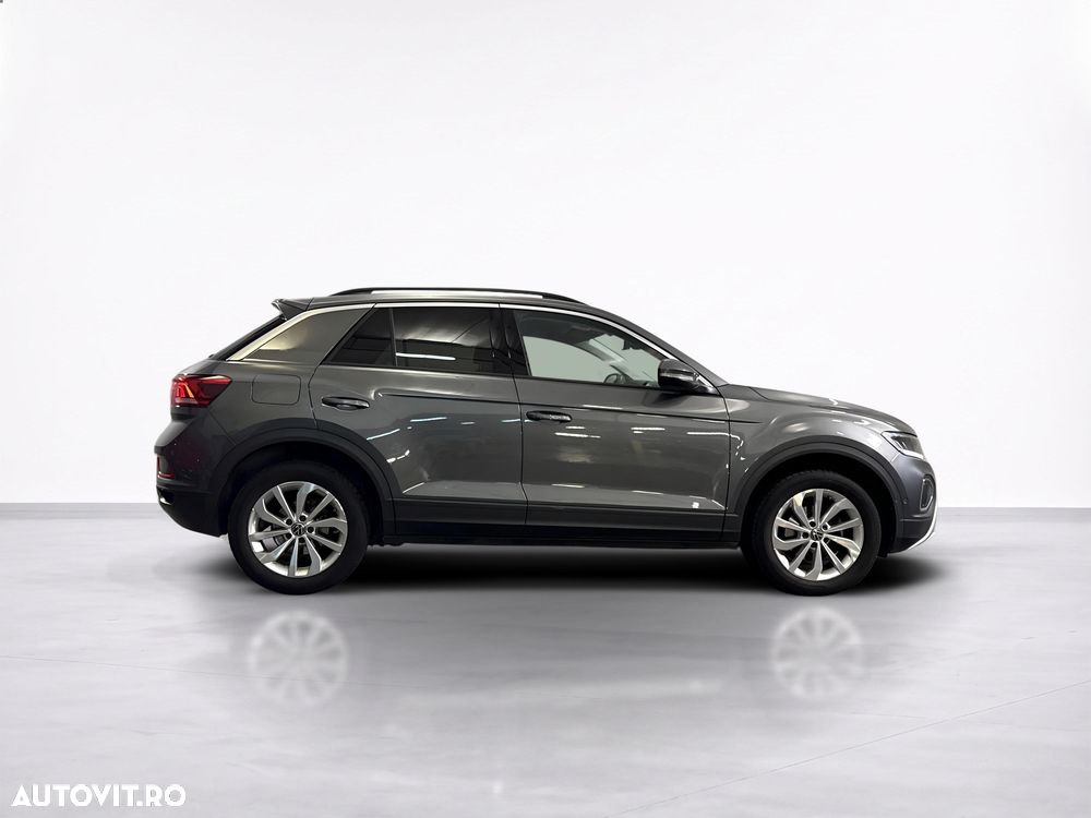 Volkswagen T-Roc - 7