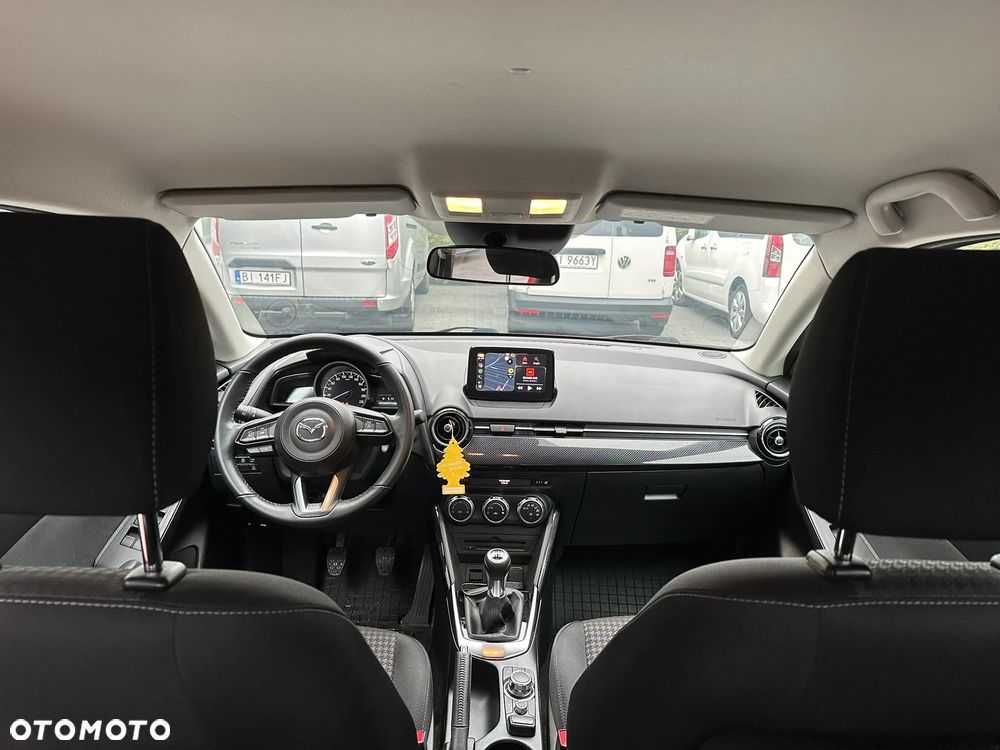 Mazda 2 - 8
