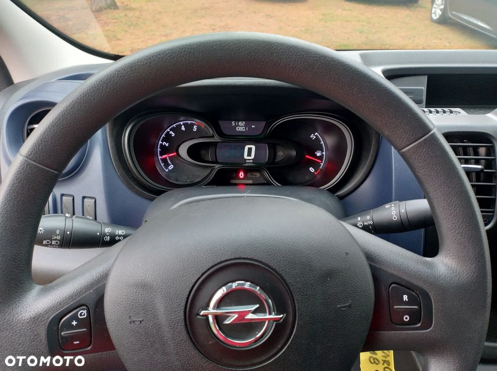 Opel VIVARO - 16