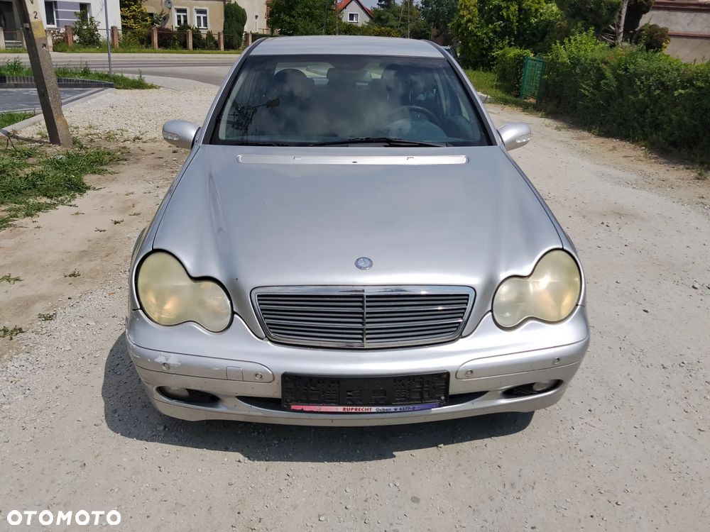 Mercedes-Benz Klasa C - 2