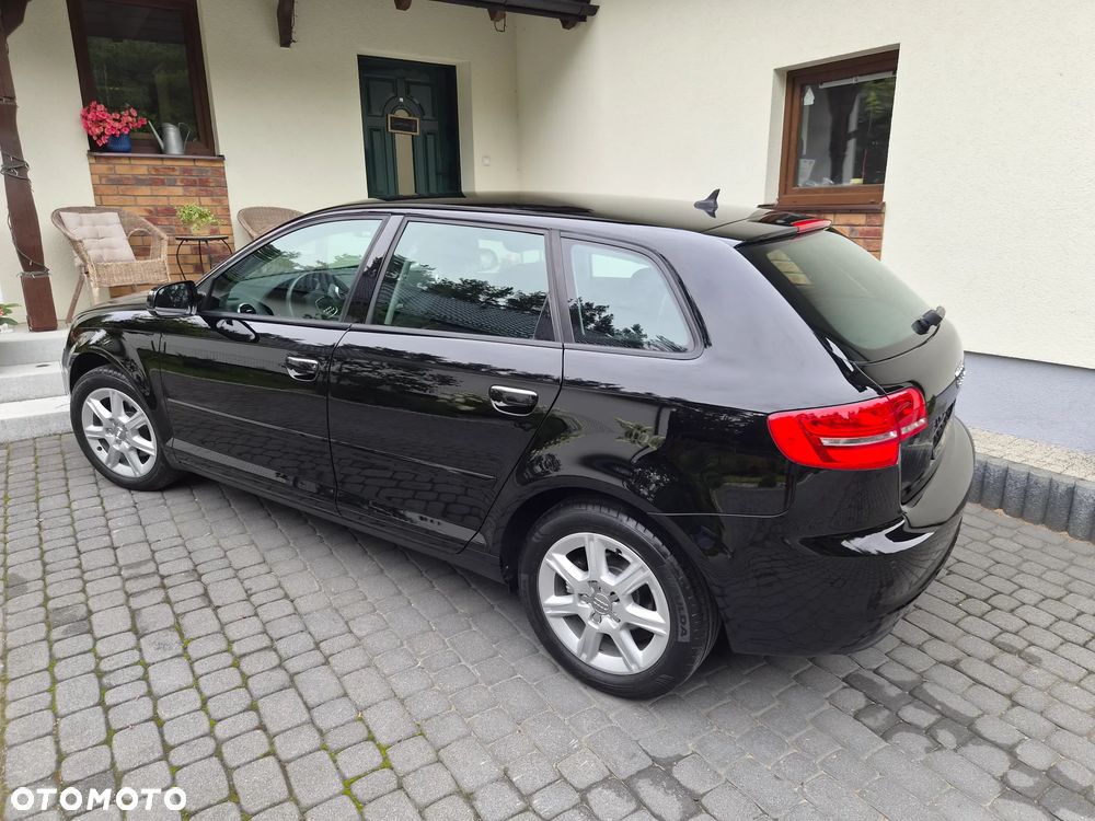 Audi A3 Sportback 1.6 TDI S tronic Attraction - 36