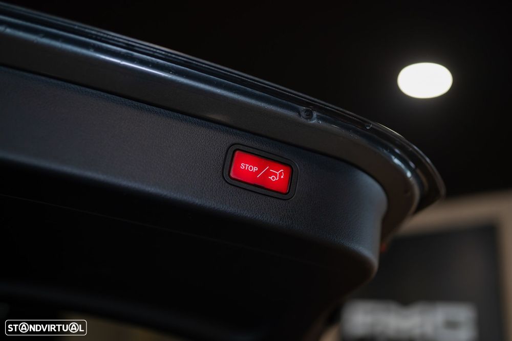 Mercedes-Benz C 300 e AMG Line - 42