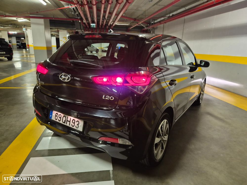Hyundai i20 1.1 CRDi Blue Access+Bluetooth - 13