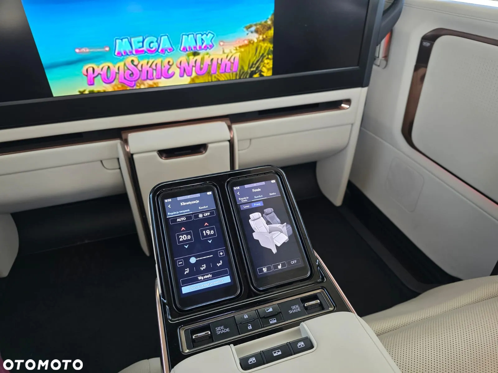 Lexus LM 350h Omotenashi - 30