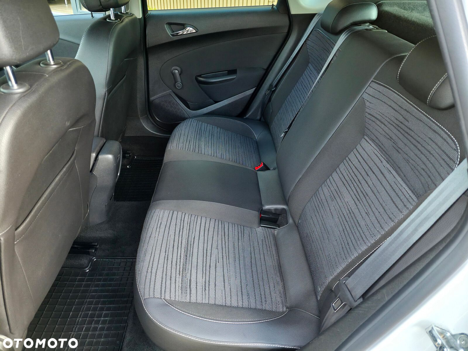 Opel Astra - 12