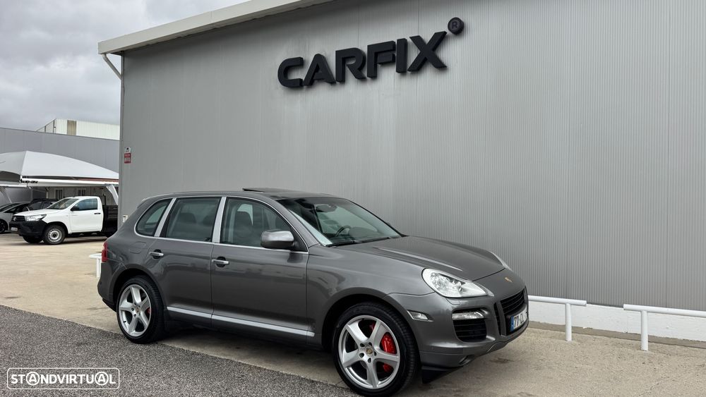 Porsche Cayenne Turbo - 17